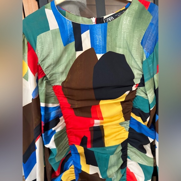 ZARA Abstract Colourful Ruched bodycon Mini Dress long sleeve Bloggers Fave 80s - Picture 7 of 12